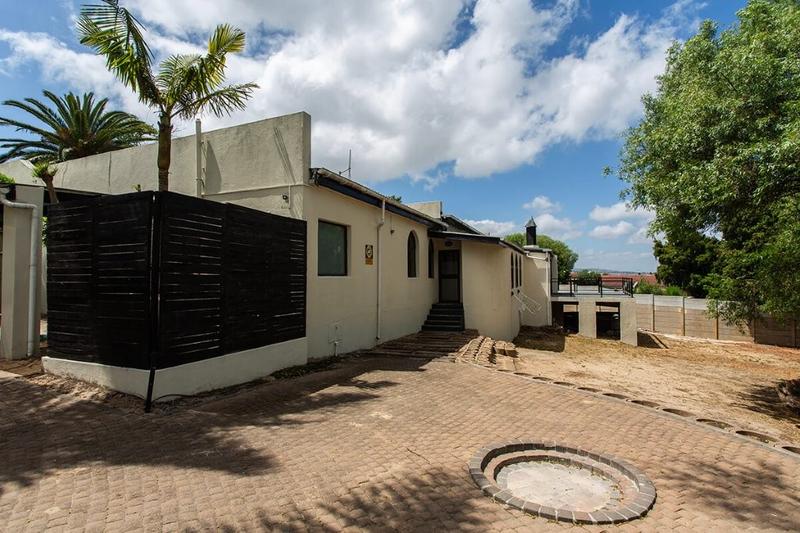 4 Bedroom Property for Sale in Hoogstede Western Cape